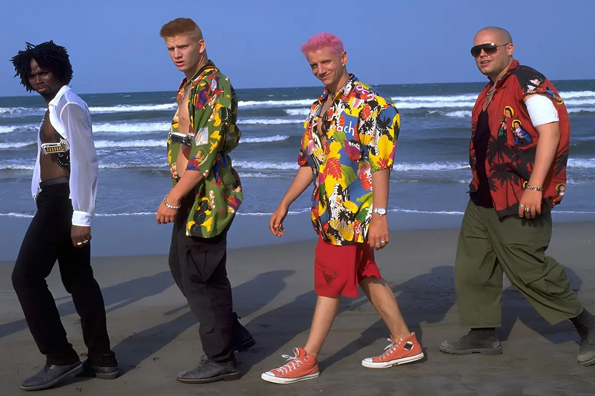 Anos 90: Acessórios e Estilo que Voltaram com Tudo na Moda Masculina