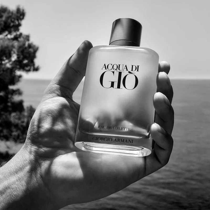 Perfume Acqua di Giò ainda compensa? Qual versão escolher e quando ele rende mais?