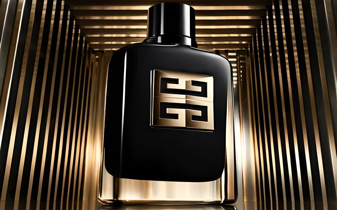 Perfume Givenchy Gentleman Society Ambrée (EDP): essa pegada âmbar é elegante ou fica doce demais em ambiente fechado?