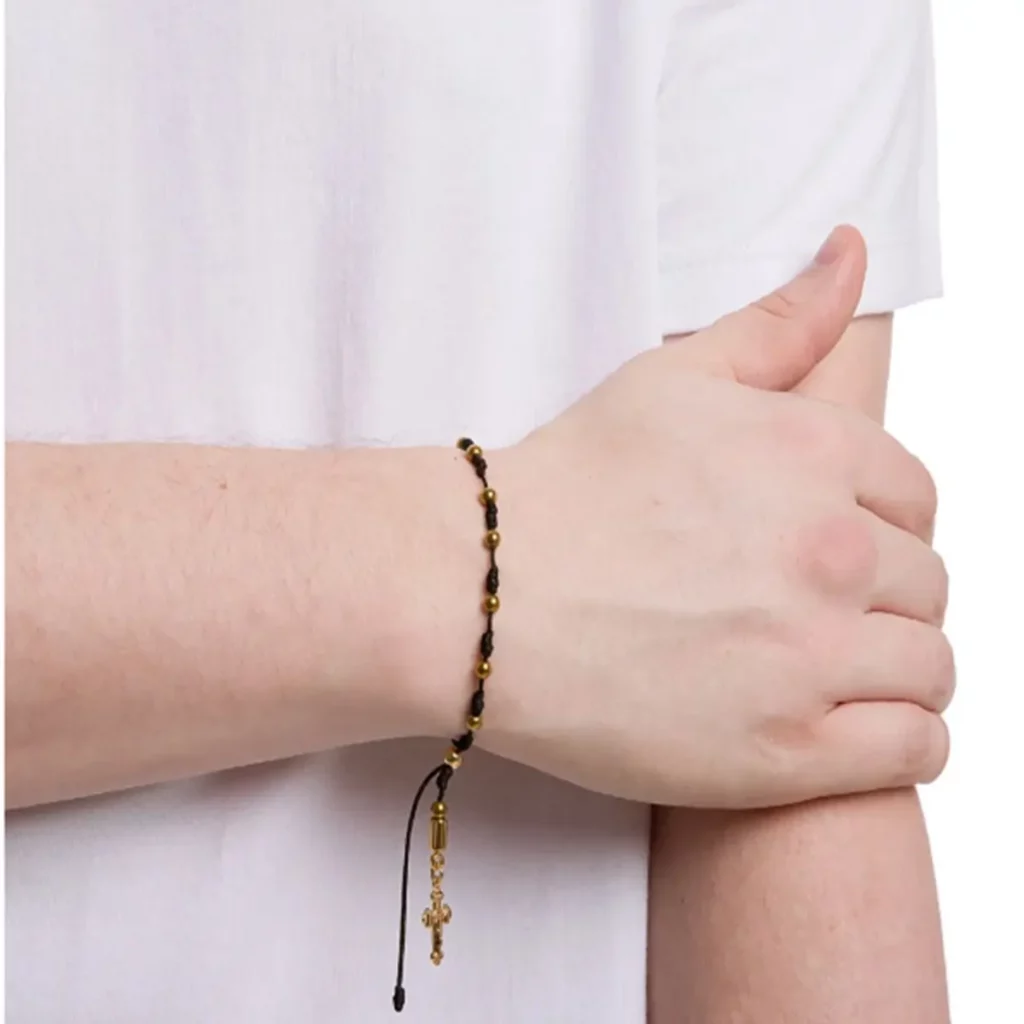 tendencia-pulseira-masculina-em-fio-de-nylon