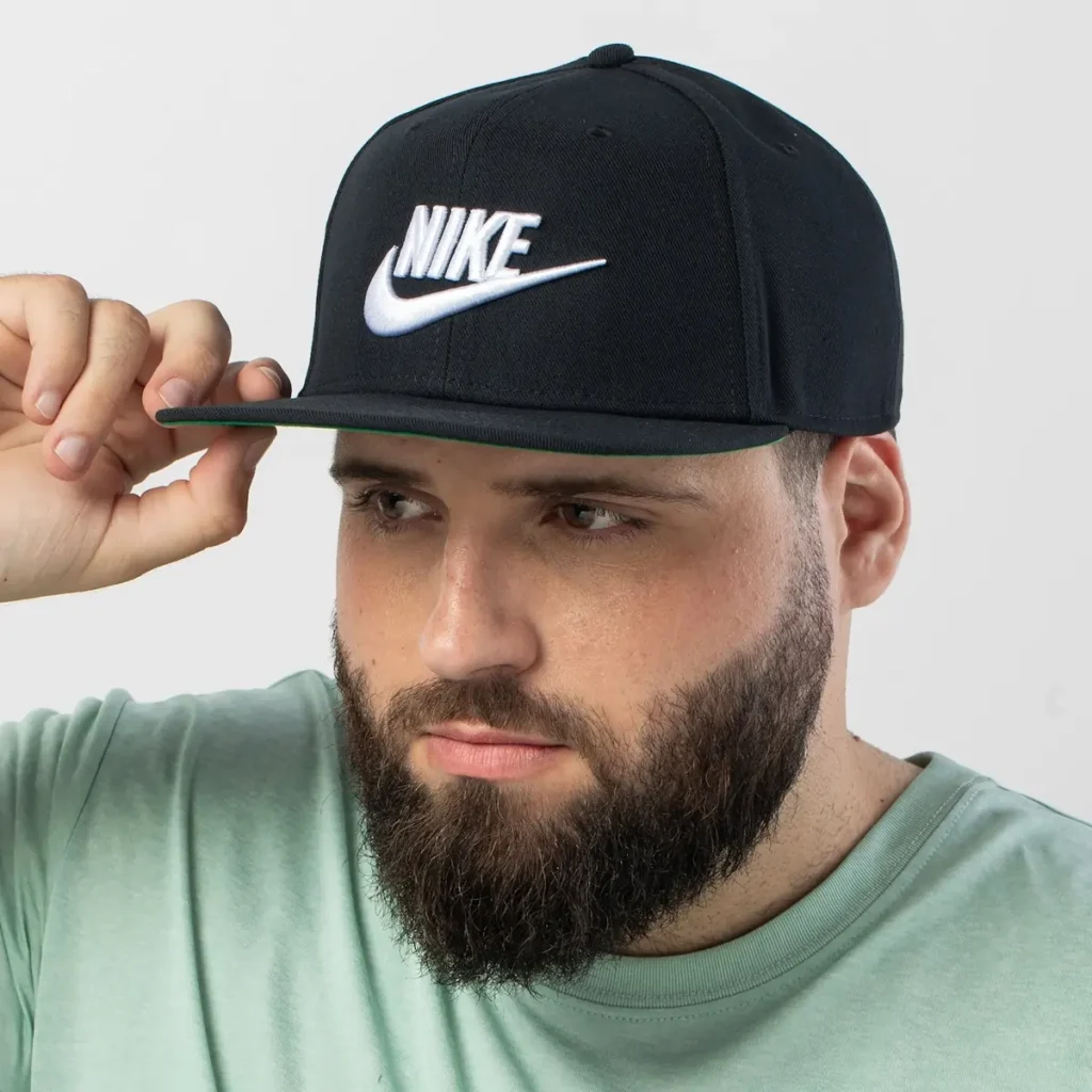 Boné Nike Masculino Como Escolher o Modelo Perfeito para Seu Estilo aba reta