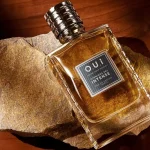 Perfume O.U.i 001 Masculino ele é a assinatura fresca e elegante que faltava no seu dia a dia
